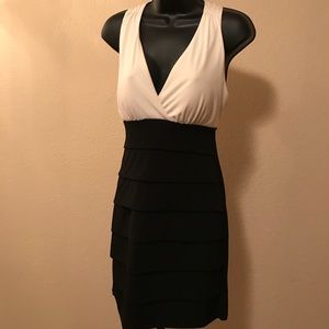 New Black/white pencil dress 👗 Size L